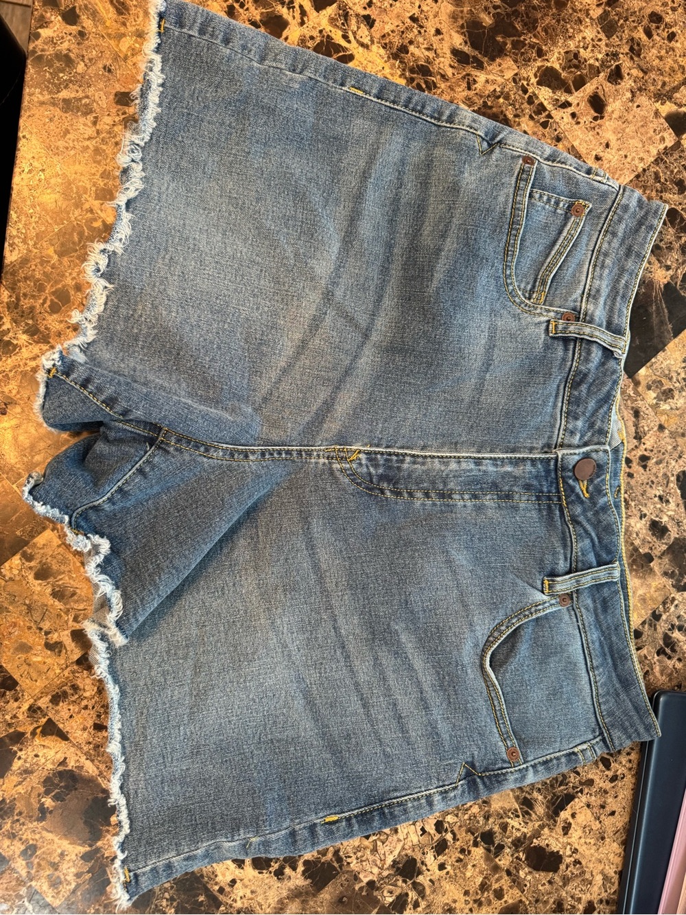 Frayed Hem Light Blue Denim Shorts Volcom size 31
